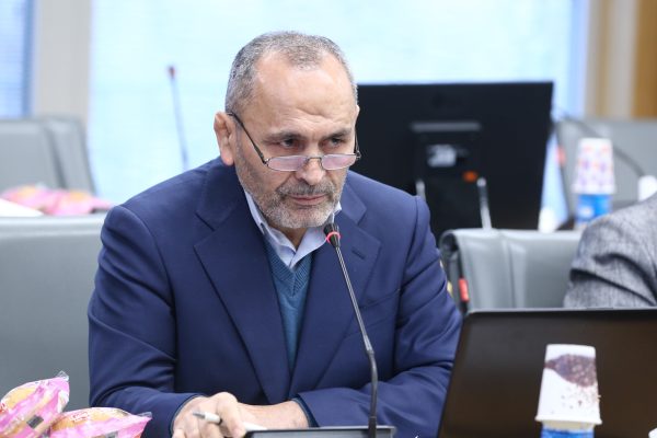 محمدحسین روشنک، عضو هیئترئیسه اتاق بازرگانی، صنایع، معادن و کشاورزی خراسان رضوی